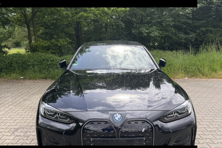 BMW i4 G26