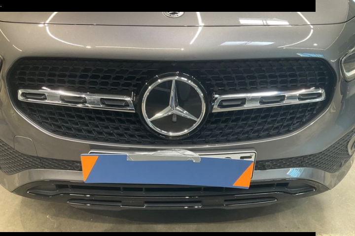 MERCEDES GLA
